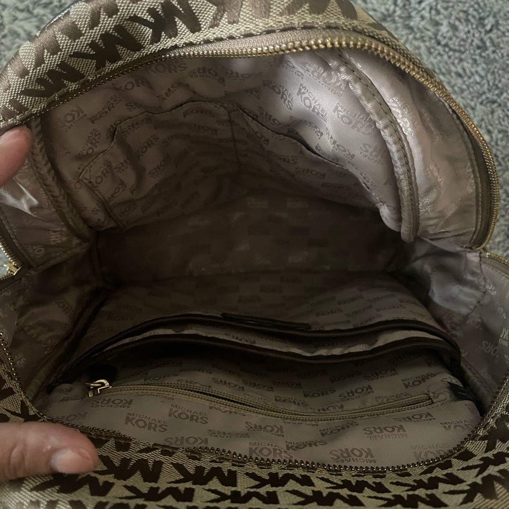 Michael kors backpack medium size
